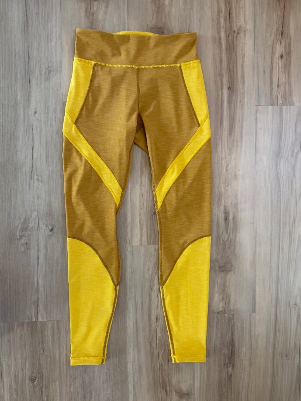 Lululemon Colorblock High Rise Athletic Leggings – Size 8